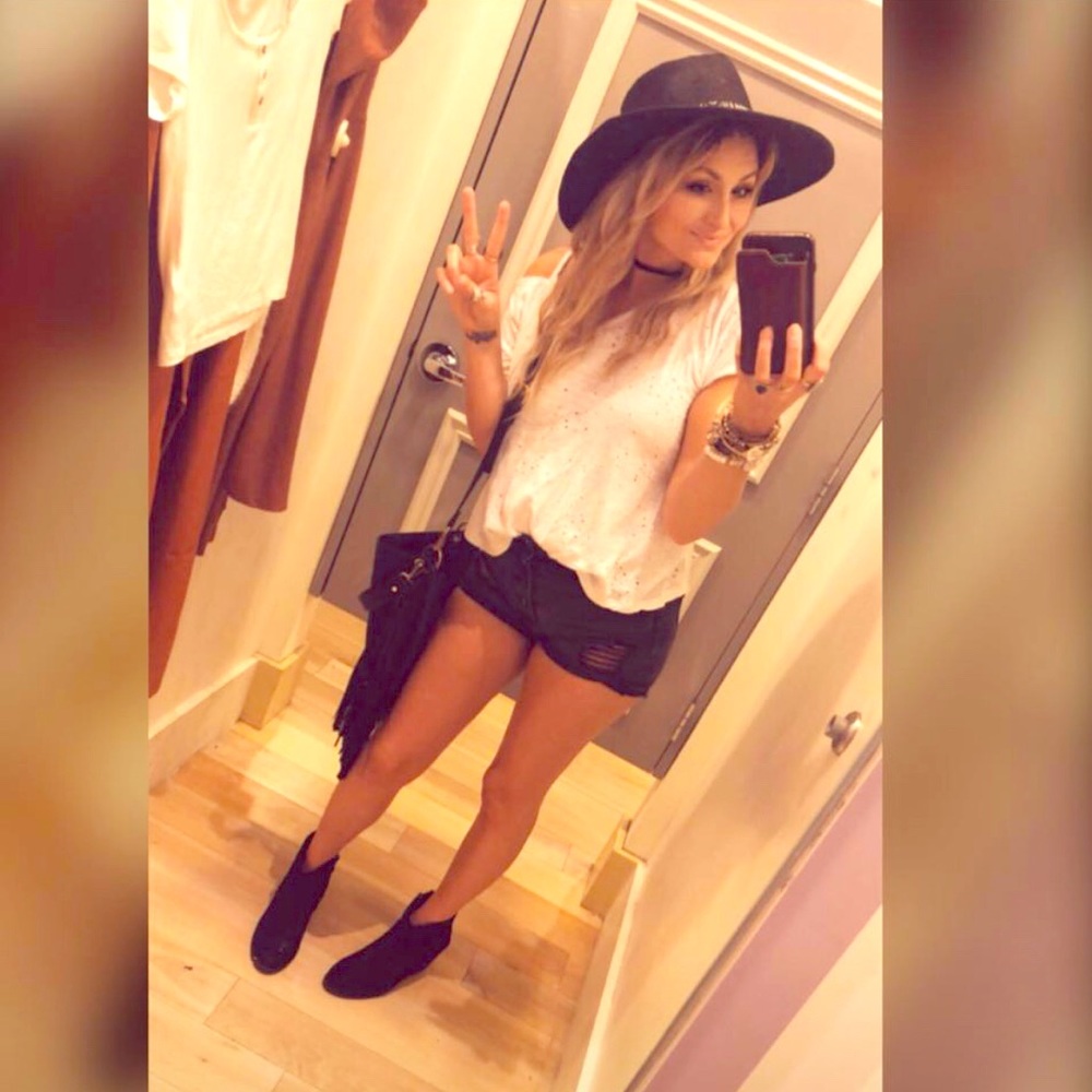 Meet your Posher, Misty